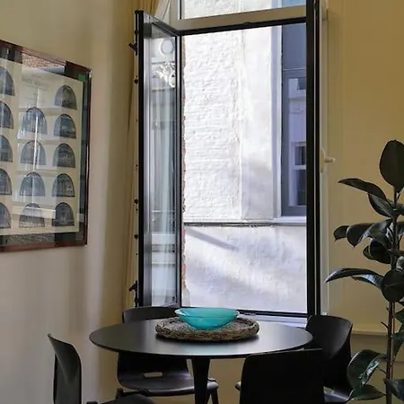 Lovely Center Boutique *