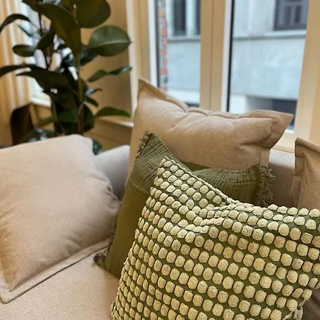 Lovely Center Boutique Antwerp